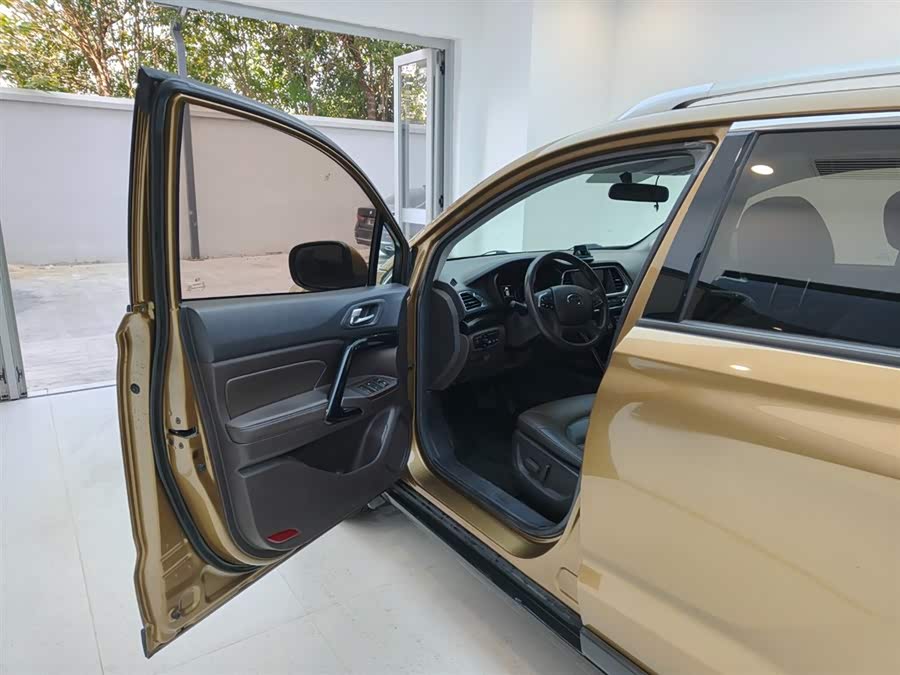 GAC Trumpchi GS4 2017 car image #10