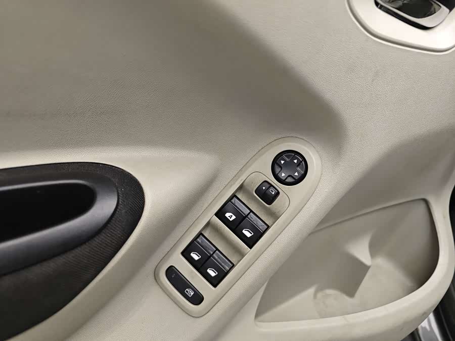 Citroen 2014 car image #10