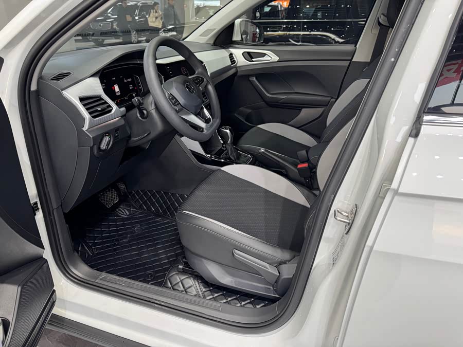 Volkswagen Tacqua 2022 car image #10