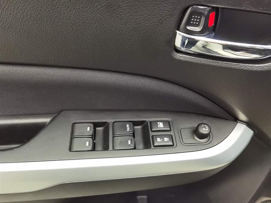 Suzuki Vitara 2017 immagine di auto #10
