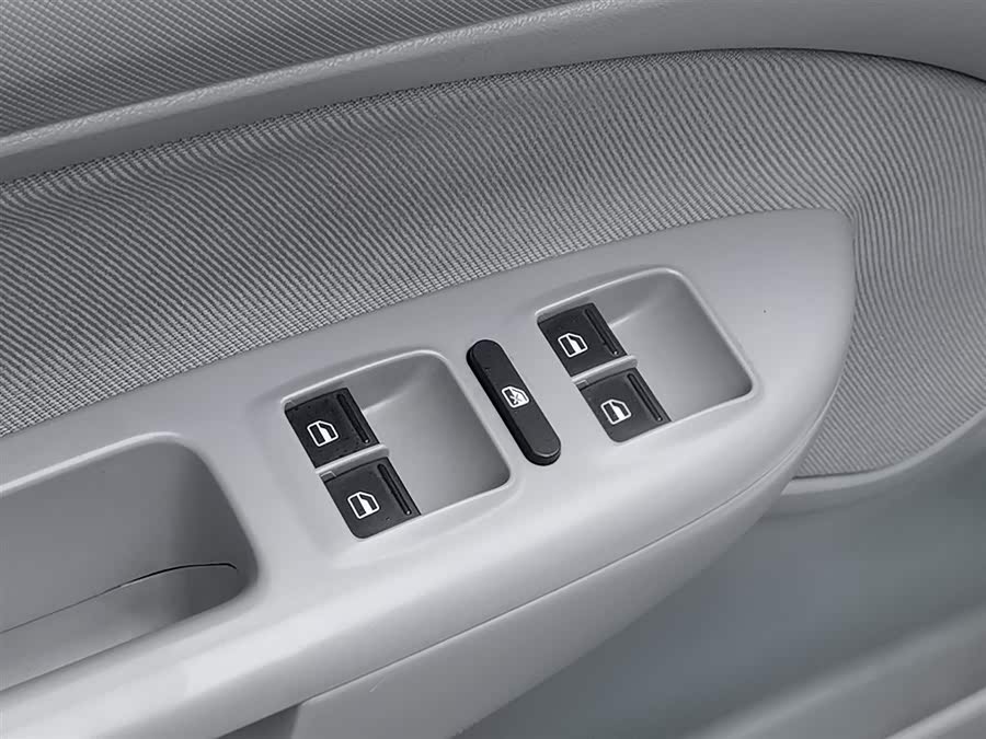 Skoda Octavia 2013 car image #10