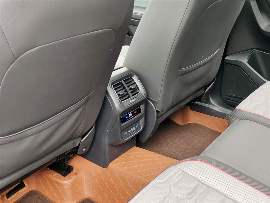 Volkswagen Tiguan L New Energy 2023 car image #10