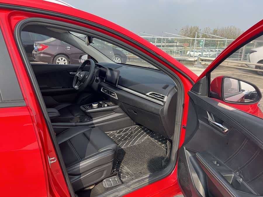 BYD e2 2019 изображение автомобиля #10