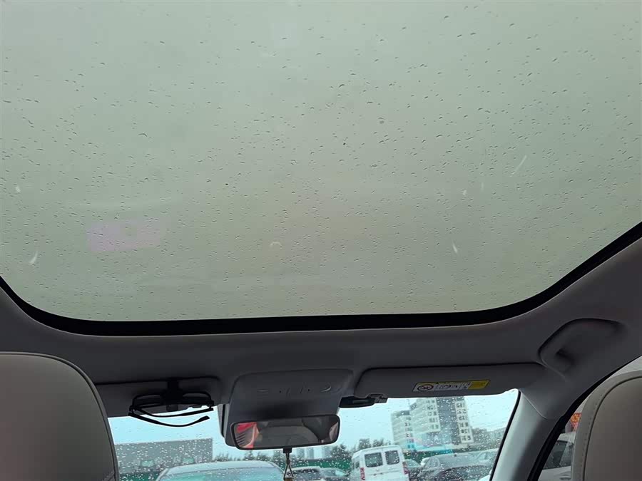 零跑汽车 零跑B01 2025 汽车图片 #10