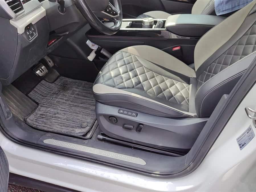 Volkswagen ID.6 Crozz 2021 car image #10