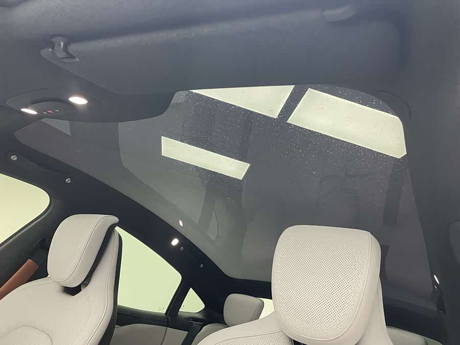 MI SU7 2024 car image #10