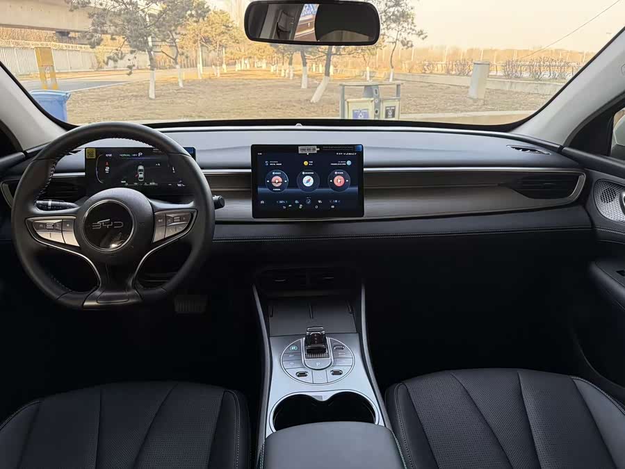 BYD Seal 05 DM-i 2025 car image #10