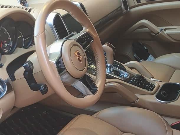 保时捷 Cayenne 2015 汽车图片 #10