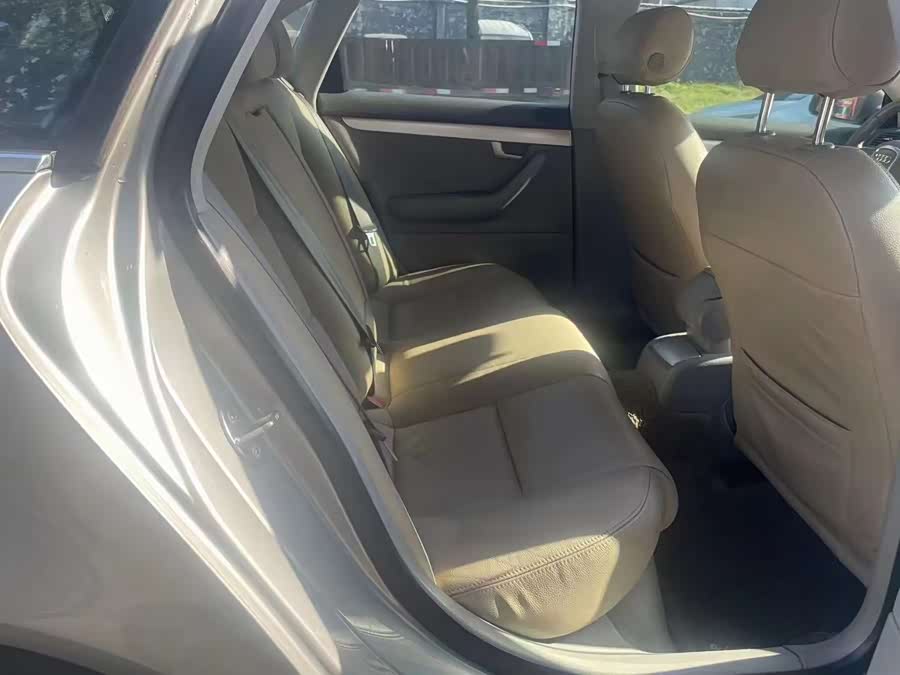 Audi A4 2008 изображение автомобиля #10