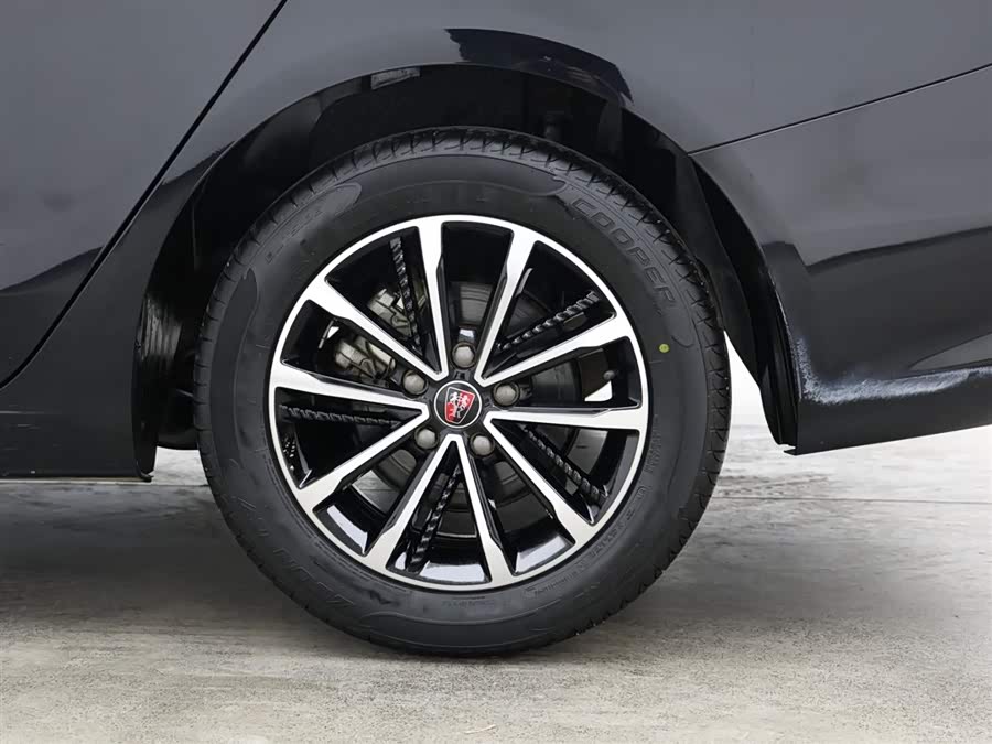 Roewe i5 2020 #10 Roewe i5 2020 car image #10