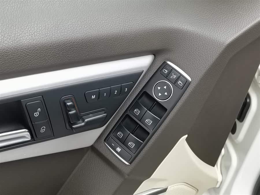 Mercedes-Benz GLK Class 2015 immagine di auto #10