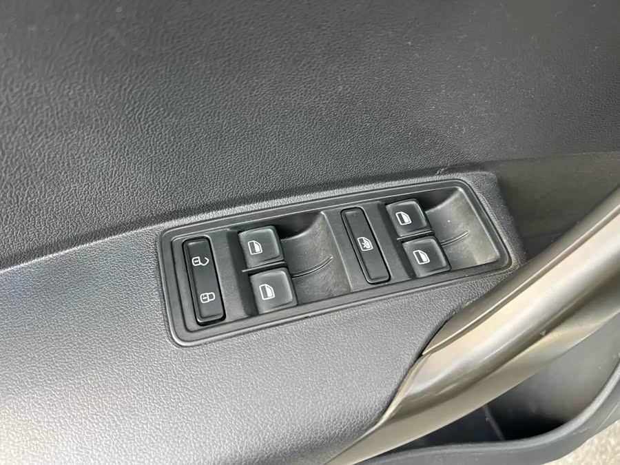 大众 桑塔纳 2016 汽车图片 #10