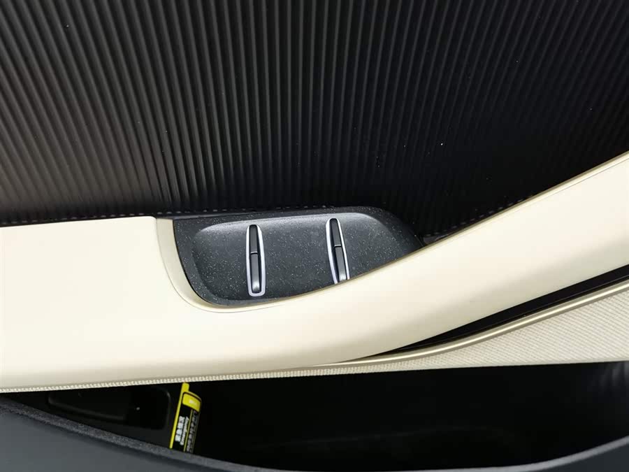 NIO ET5 2023 car image #10