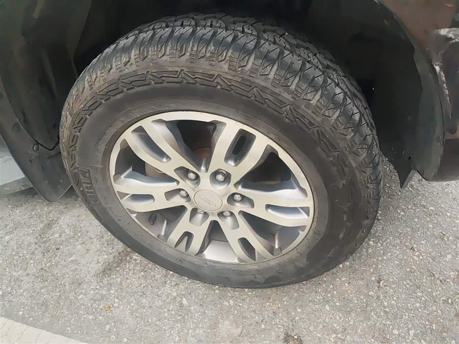 Ford Everest 2016 car image #10