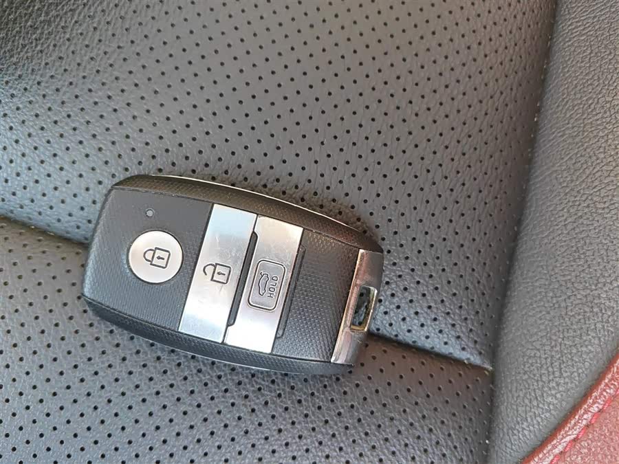 Kia Rio Cross 2018 صورة سيارة #10