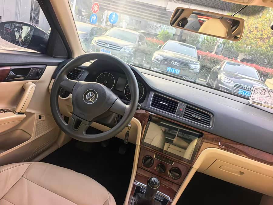 Volkswagen Lavida 2014 car image #10
