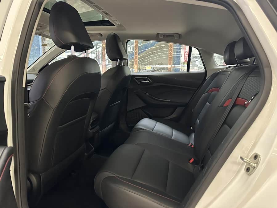 MG 5 2024 #10 MG 5 2024 immagine di auto #10