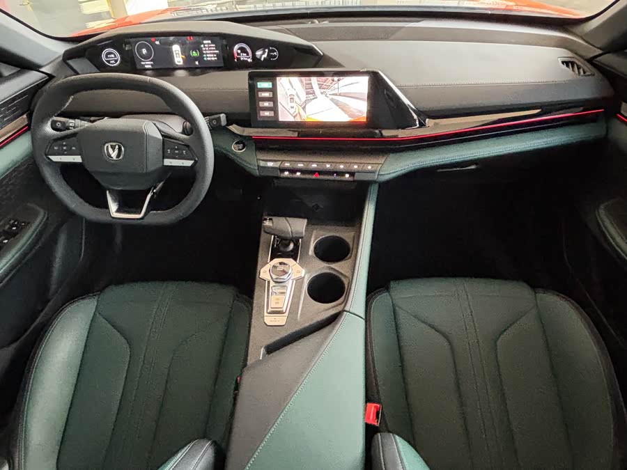 Changan UNI-V iDD 2024 #10 Changan UNI-V iDD 2024 car image #10