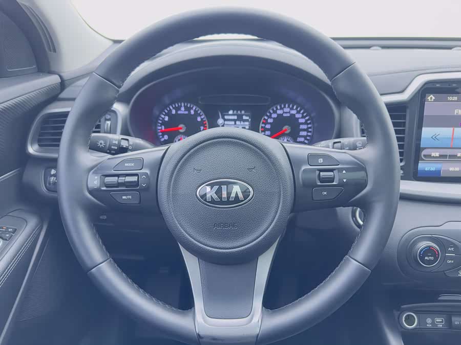 Kia Sorento 2016 изображение автомобиля #10