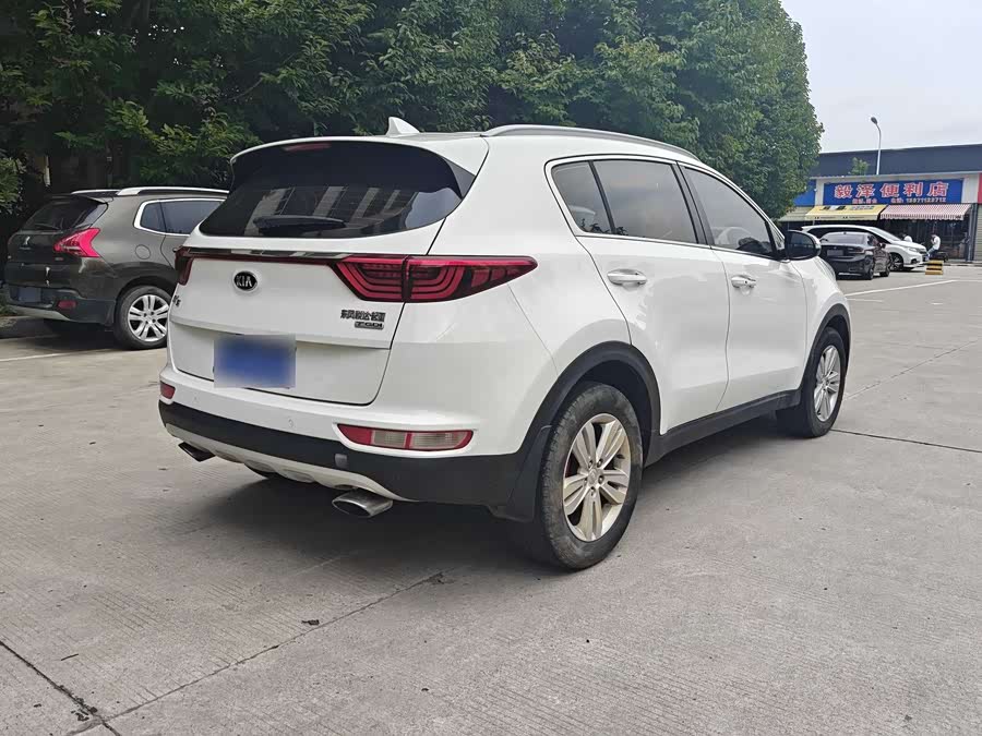 Kia KX5 2016 car image #10