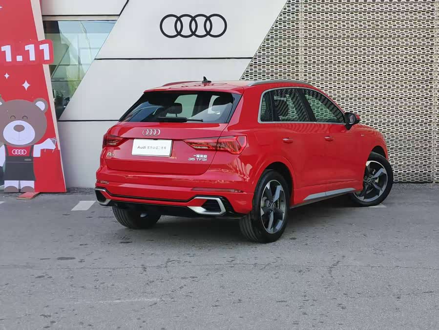 Audi Q3 2015 immagine di auto #10