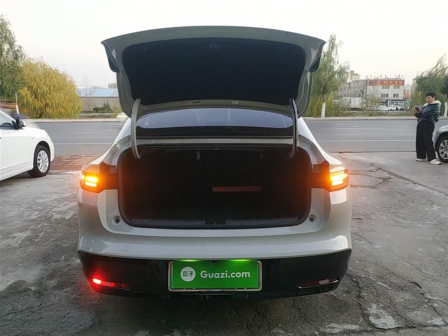 零跑汽车 零跑B01 2025 汽车图片 #10