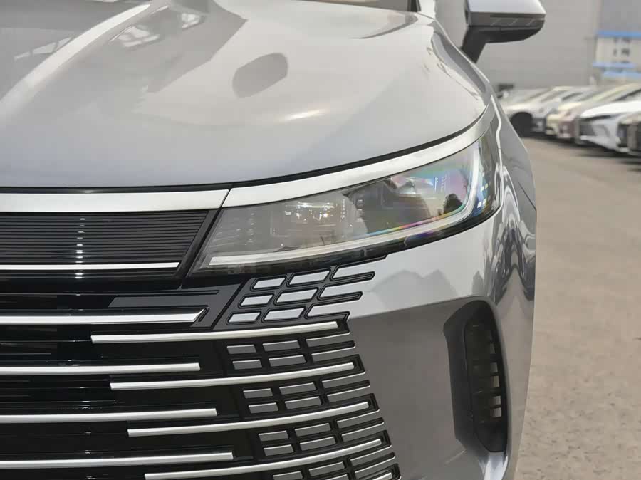 BYD Destroyer 05 2025 #10 BYD Destroyer 05 2025 car image #10