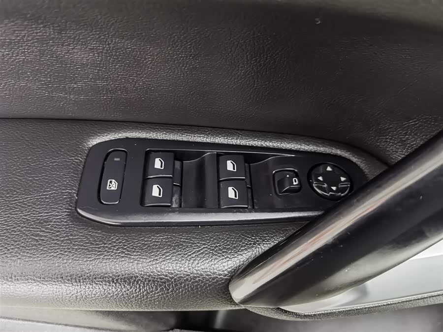 Peugeot 308S 2015 car image #10