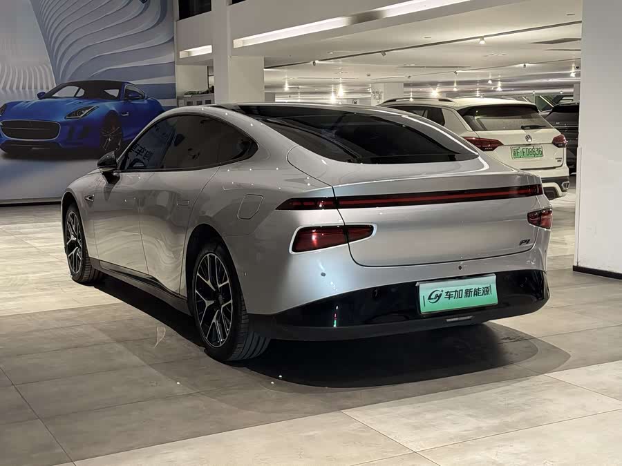 Xpeng P7 2024 صورة سيارة #10