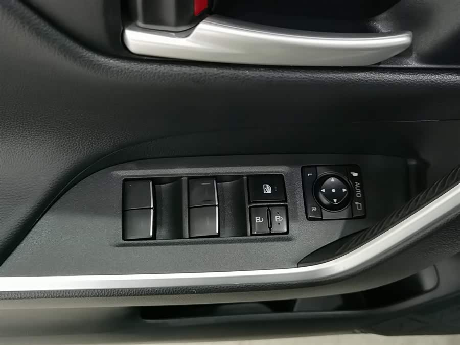 Kia Wildlander 2024 car image #10