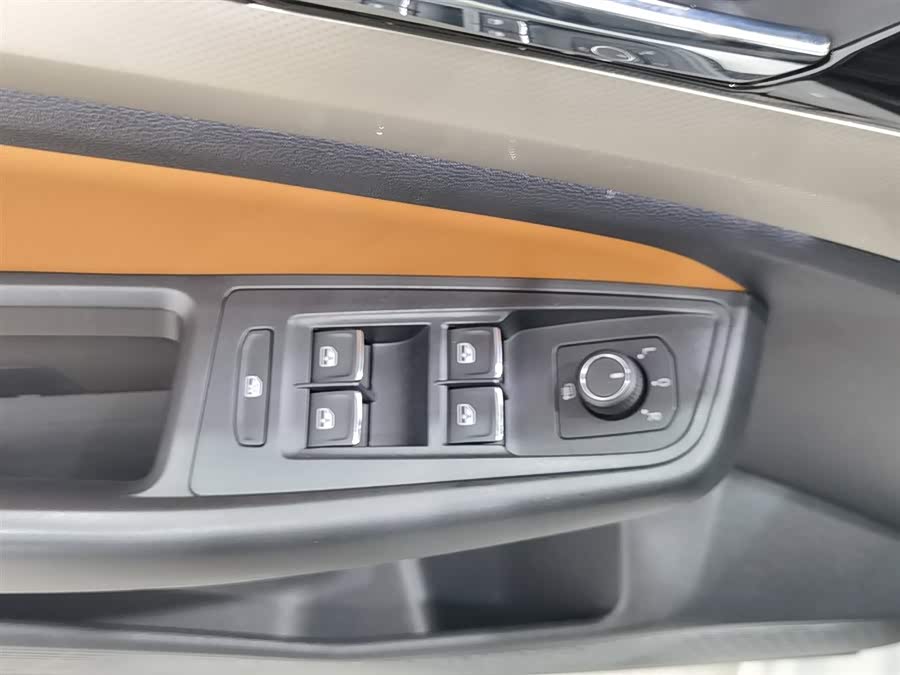 Volkswagen Bora 2023 car image #10