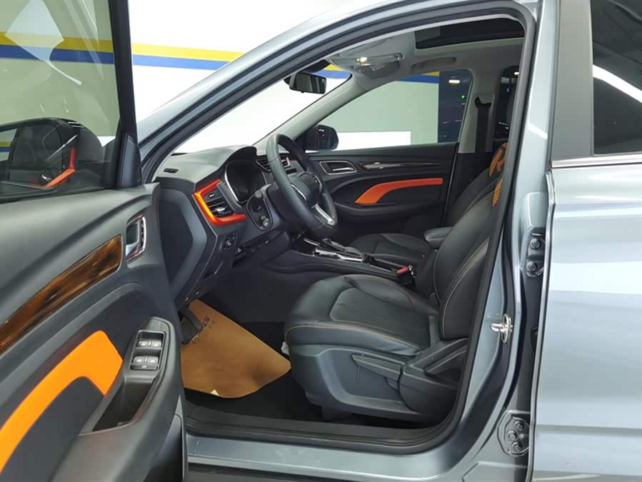 Roewe RX3 2022 car image #10