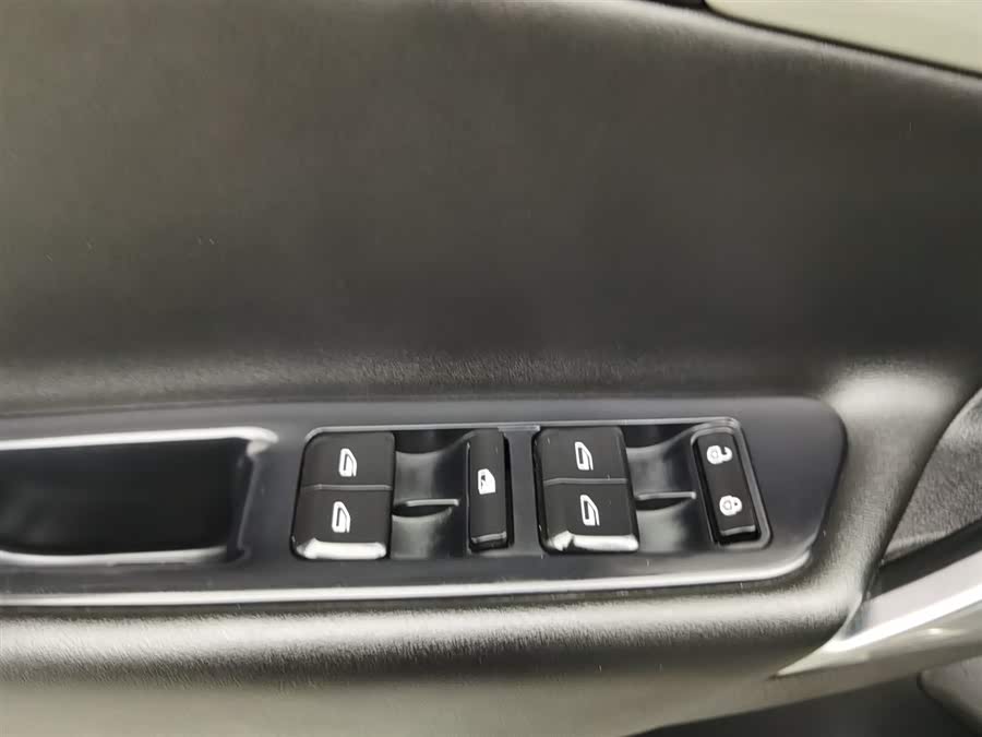 GEELY Boyue 2020 car image #10