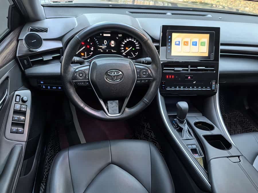 Toyota Avalon 2022 car image #10