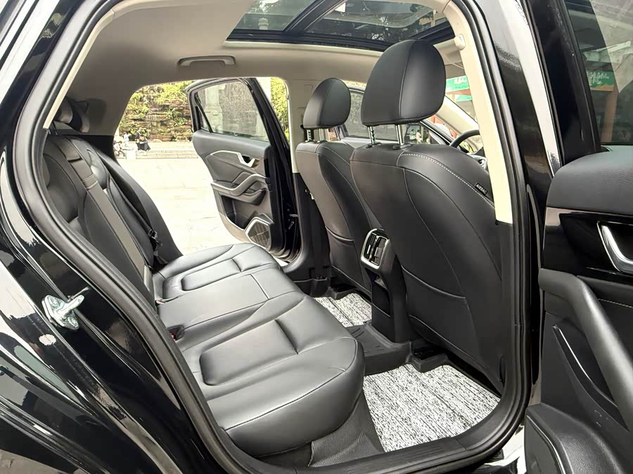 奔腾 奔腾B70 2023 汽车图片 #10