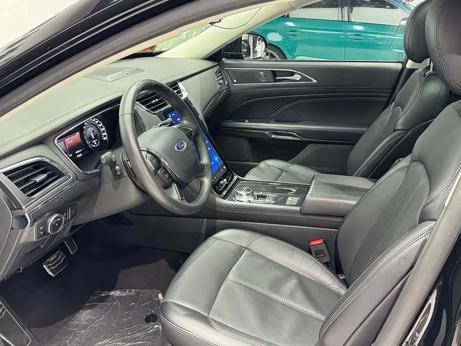 Ford Taurus 2021 car image #10