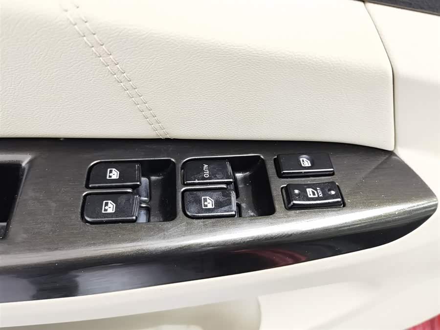 Changan Eado 2015 imagem de carro #10