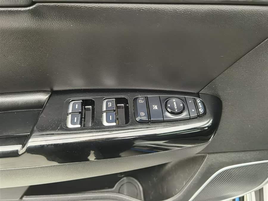 Kia KX5 2022 imagen de coche #10