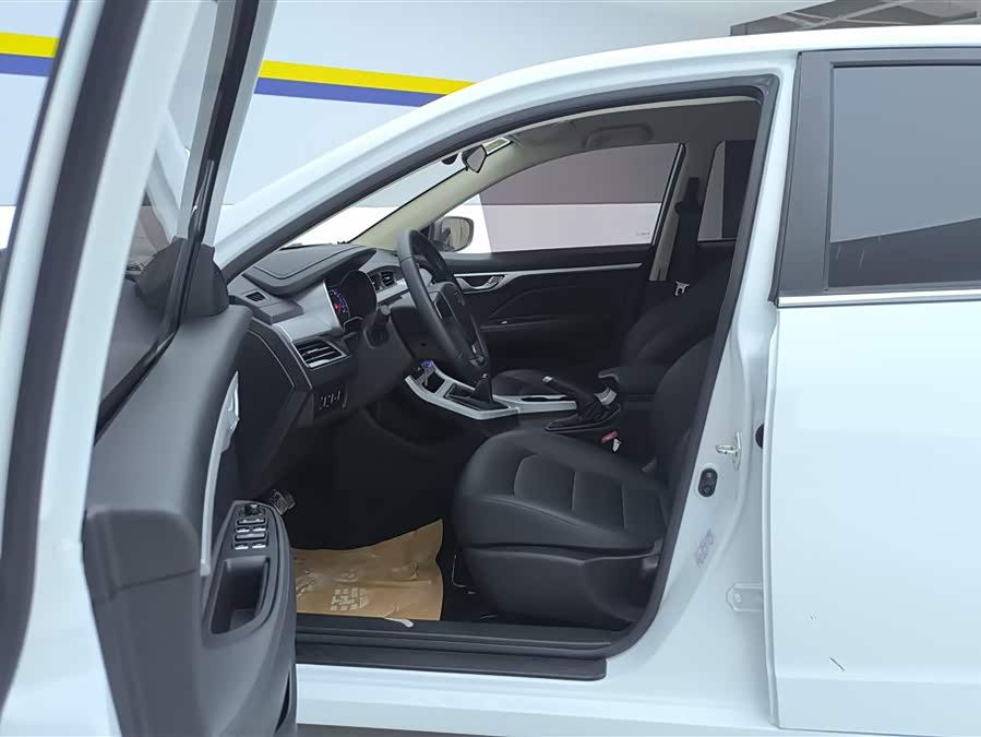 GEELY Vision 2019 car image #10