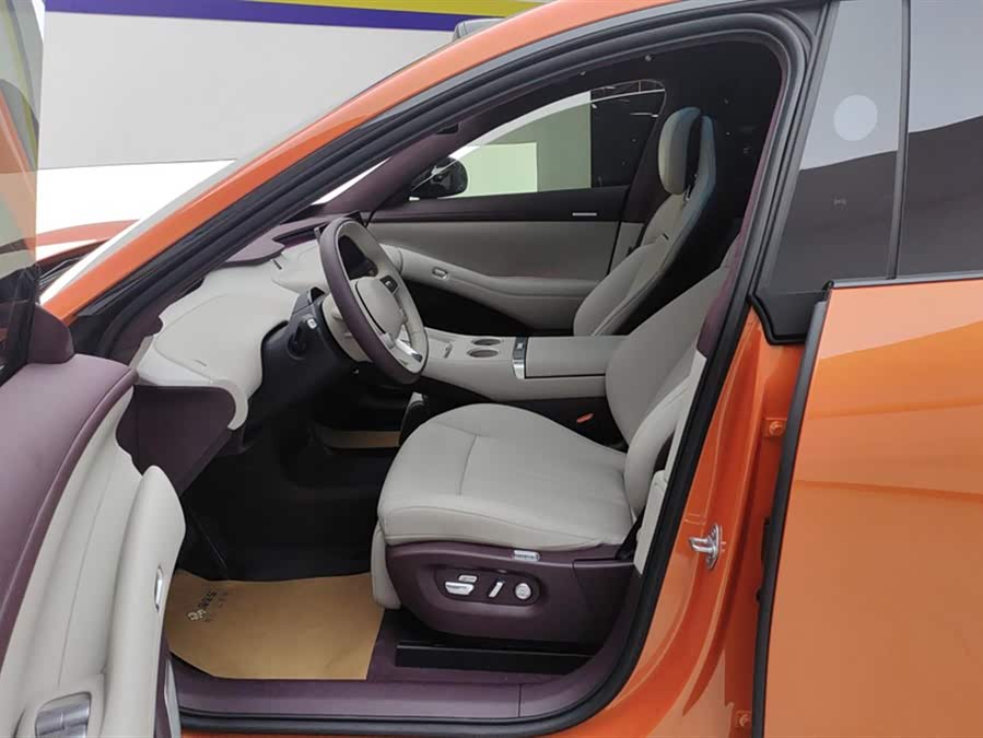 MI YU7 2025 #10 MI YU7 2025 car image #10