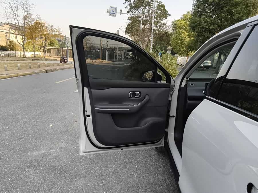 零跑汽车 零跑C10 2024 汽车图片 #10