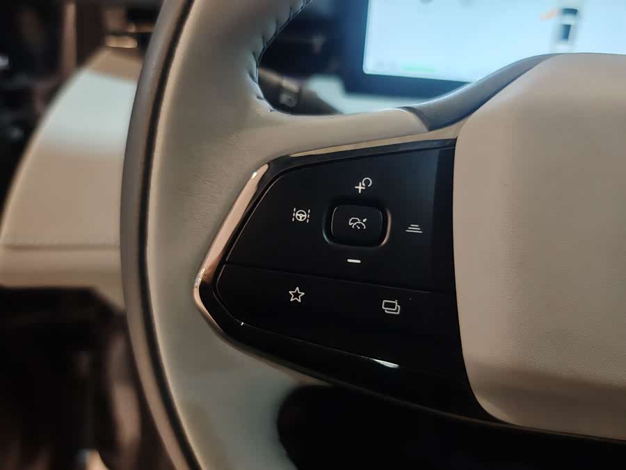 Changan UNI-Z PHEV 2024 car image #10