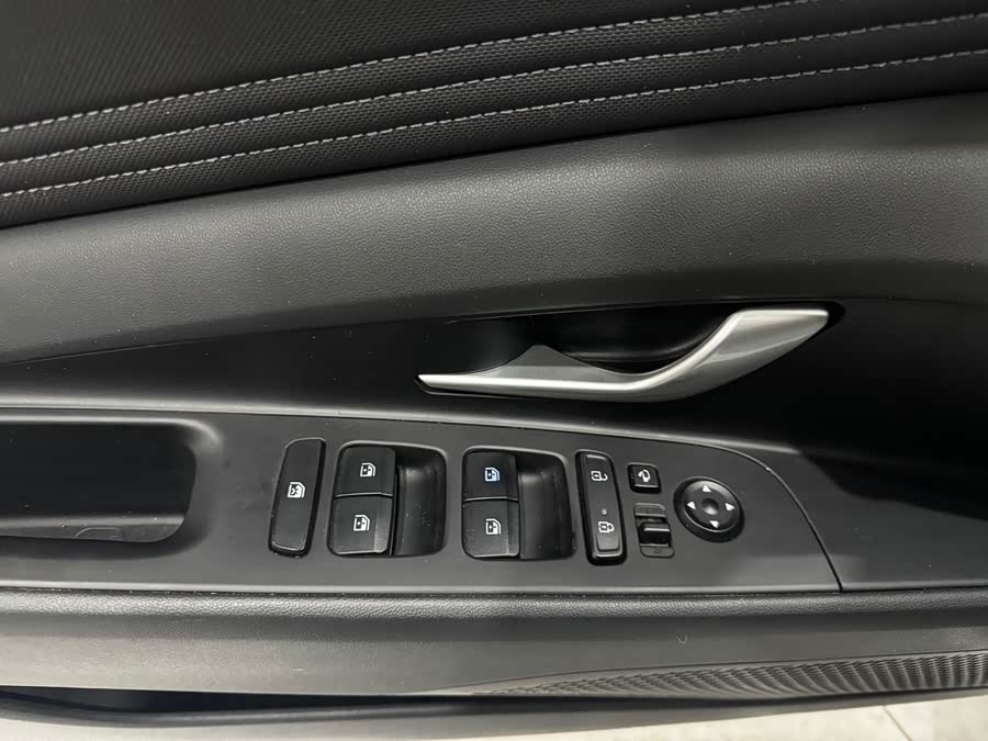 现代 伊兰特 2022 汽车图片 #10