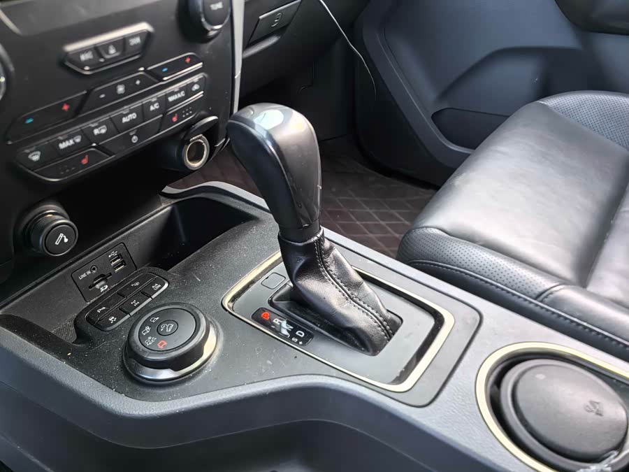 Ford Everest 2016 imagen de coche #10