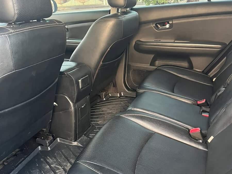 BYD S6 2014 изображение автомобиля #10