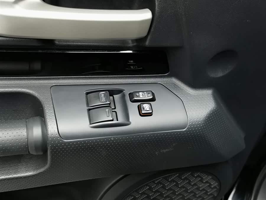 Toyota FJ Cruiser 2008 immagine di auto #10