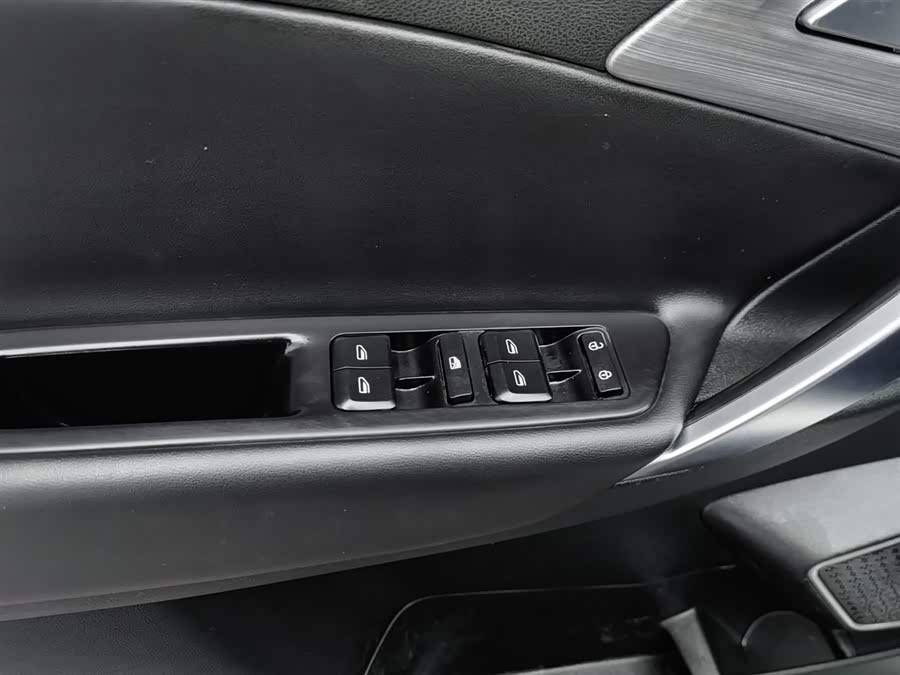 GEELY Boyue 2020 car image #10