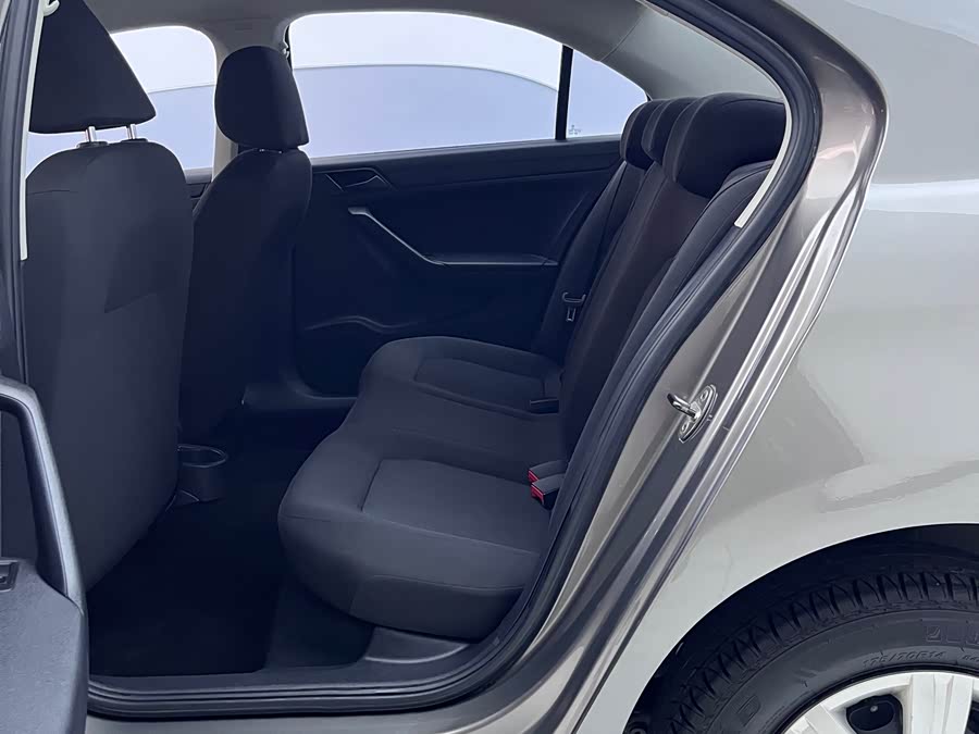 Volkswagen Jetta 2014 immagine di auto #10