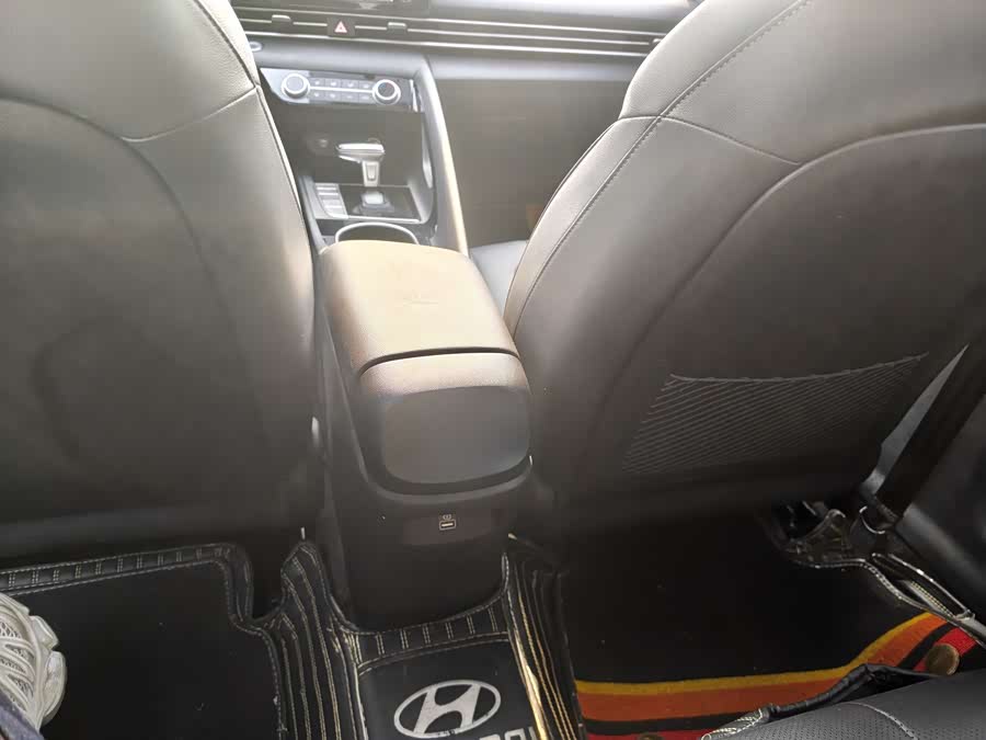 Hyundai Elantra 2021 car image #10