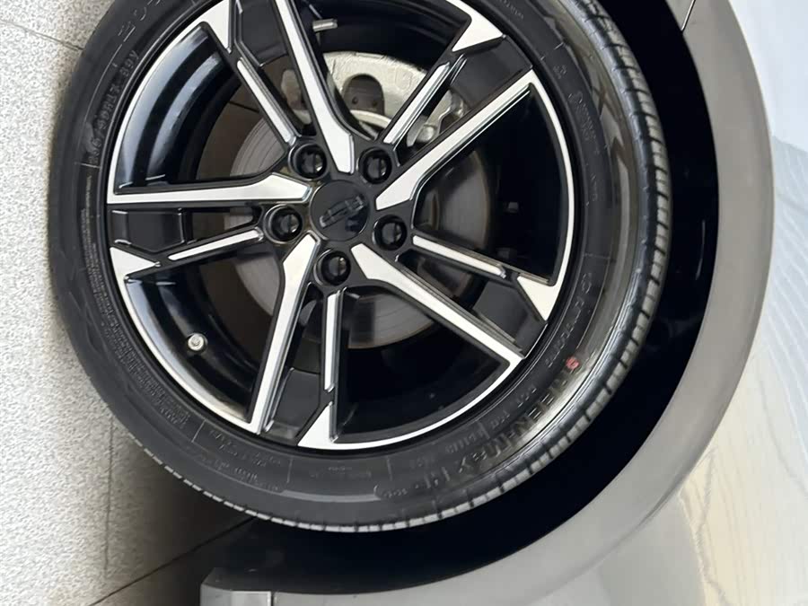 GEELY Binray 2023 car image #10